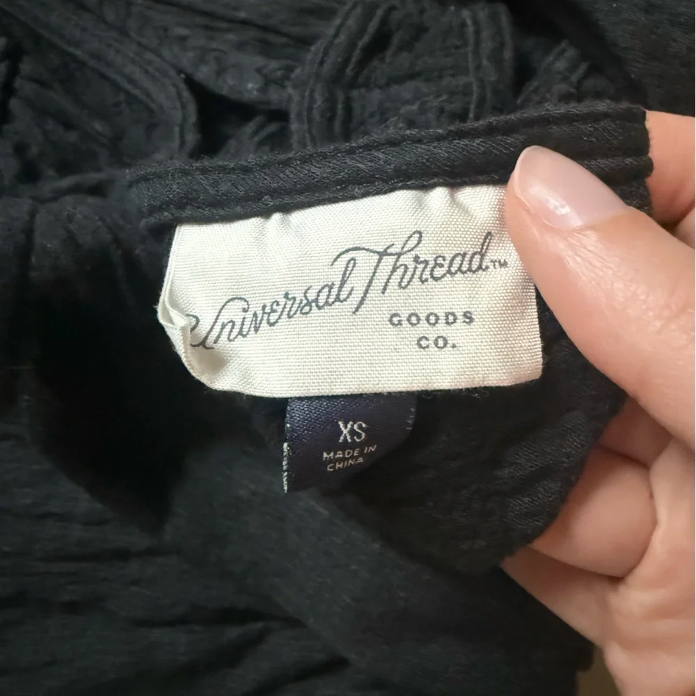 Universal Thread Black Textured Romper - Picture 3 of 3